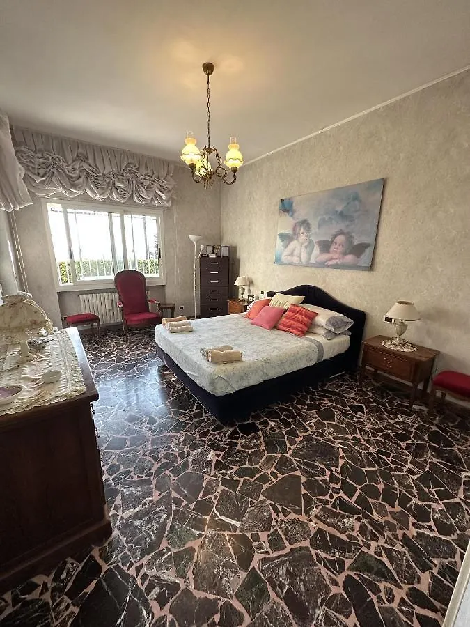 Le Rose Di Emma Villa Bordighera 0*,  Italy